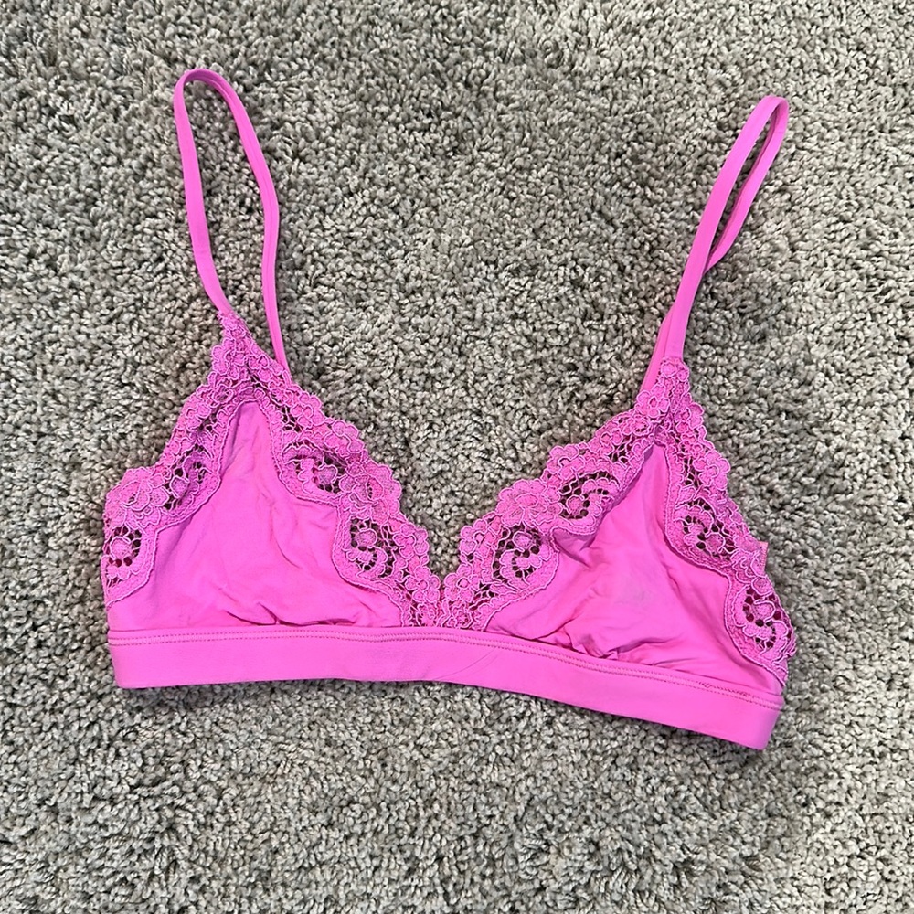 Skims XS pink bralette